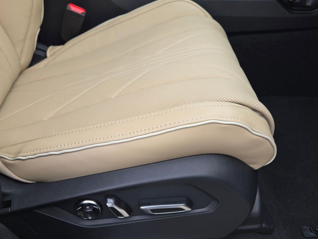 New 2026 Acura MDX w/ Advance Package image 9