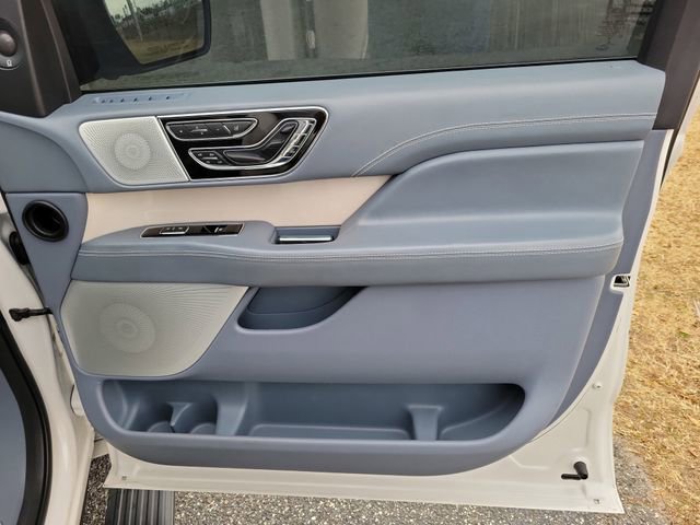 Used 2018 Lincoln Navigator Black Label w/ Cargo Package image 35