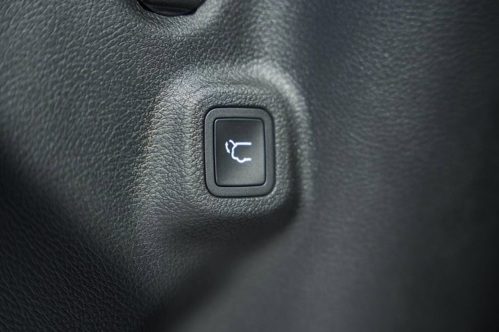 New 2026 Jeep Compass Limited image 11