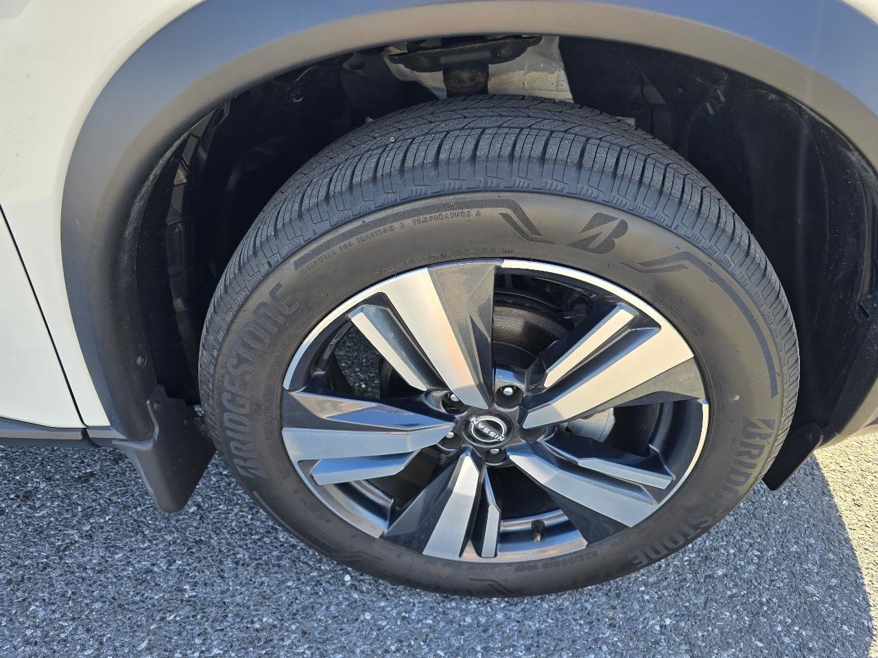 Used 2023 Nissan Rogue Platinum w/ Platinum Premium Package AWD/4WD image 33