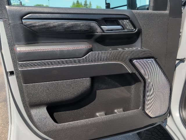 Used 2025 GMC Sierra 2500 AT4X w/ AT4X AEV Edition AWD/4WD image 28