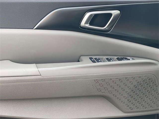 New 2026 Kia Carnival LX image 23