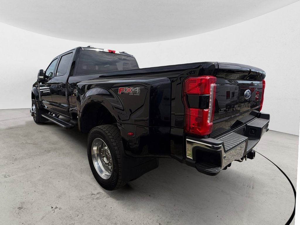 Used 2025 Ford F450 Lariat w/ FX4 Off-Road Package AWD/4WD image 2