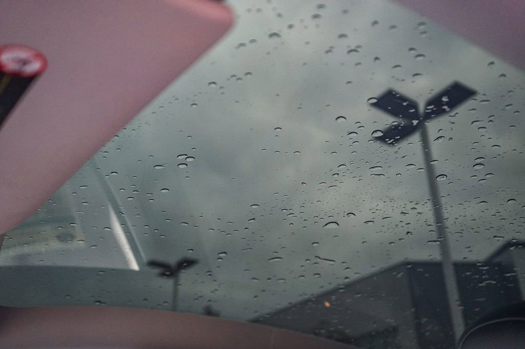 Used 2024 Tesla Model Y Performance image 28