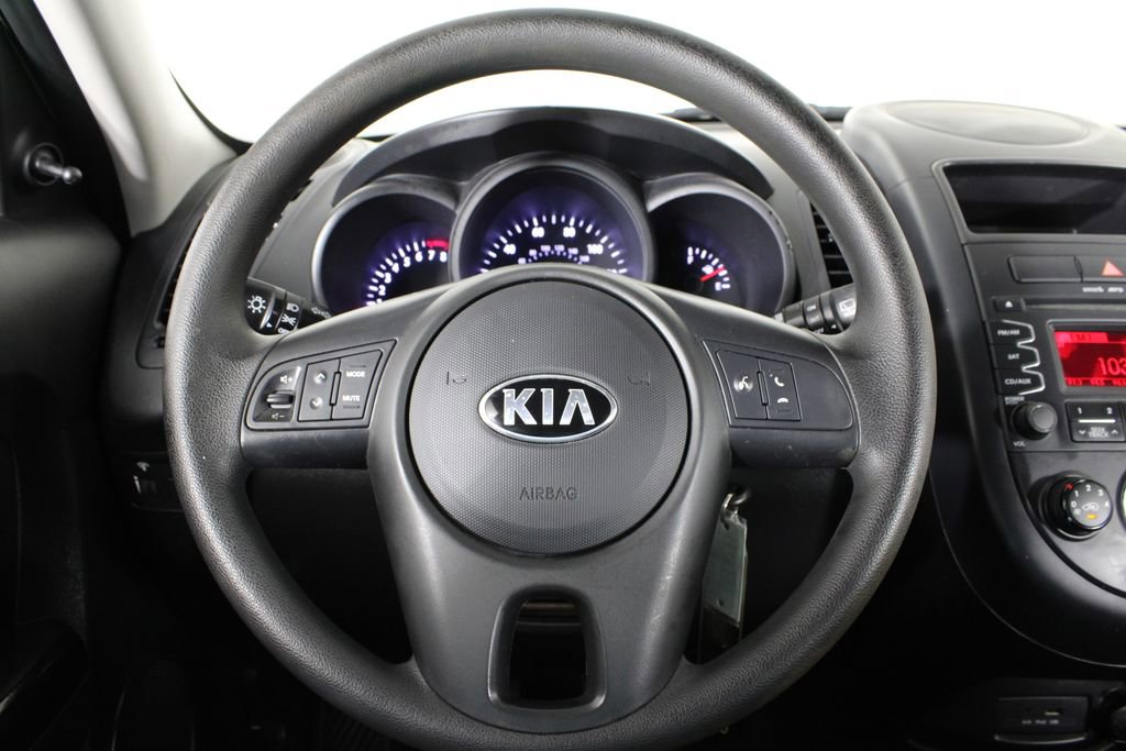 Used 2013 Kia Soul image 23