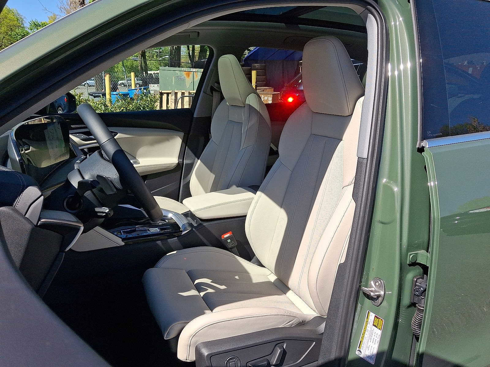 Certified 2025 Audi Q5 Premium w/ Premium Plus AWD/4WD image 11