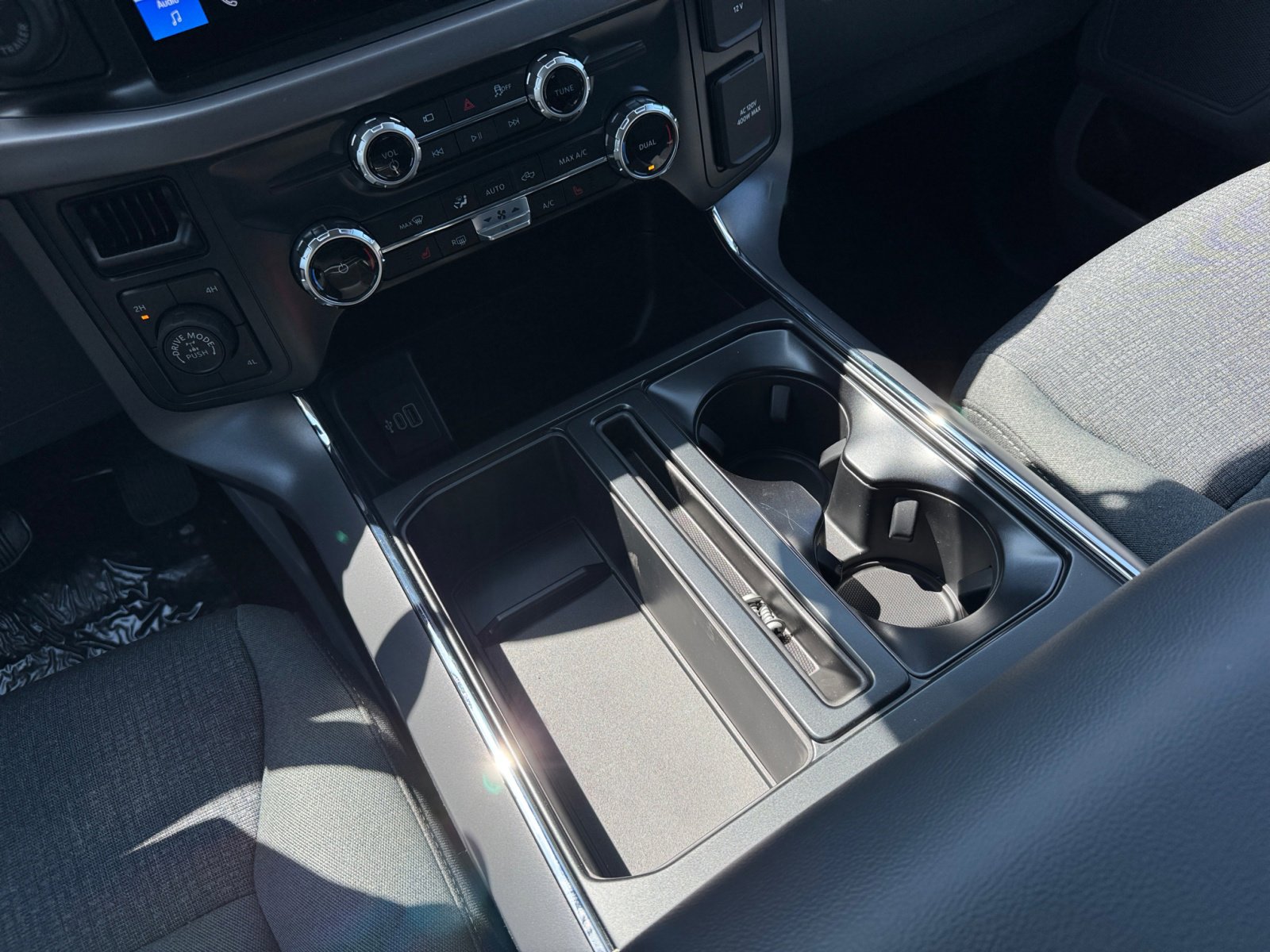 New 2025 Ford F150 XLT w/ Equipment Group 302A MID image 14