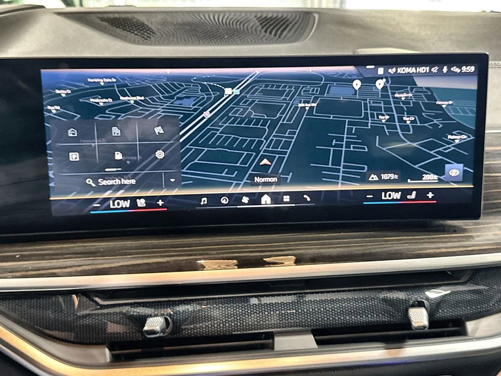 Used 2024 BMW X7 xDrive40i AWD/4WD image 21