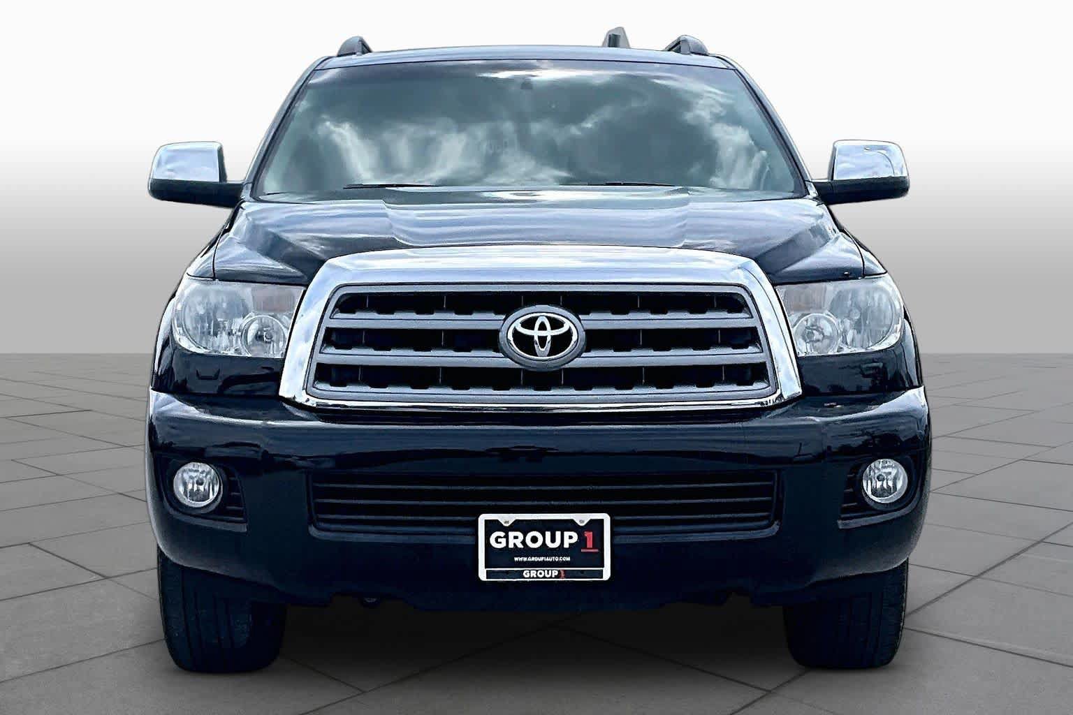 Used 2012 Toyota Sequoia Limited RWD image 3