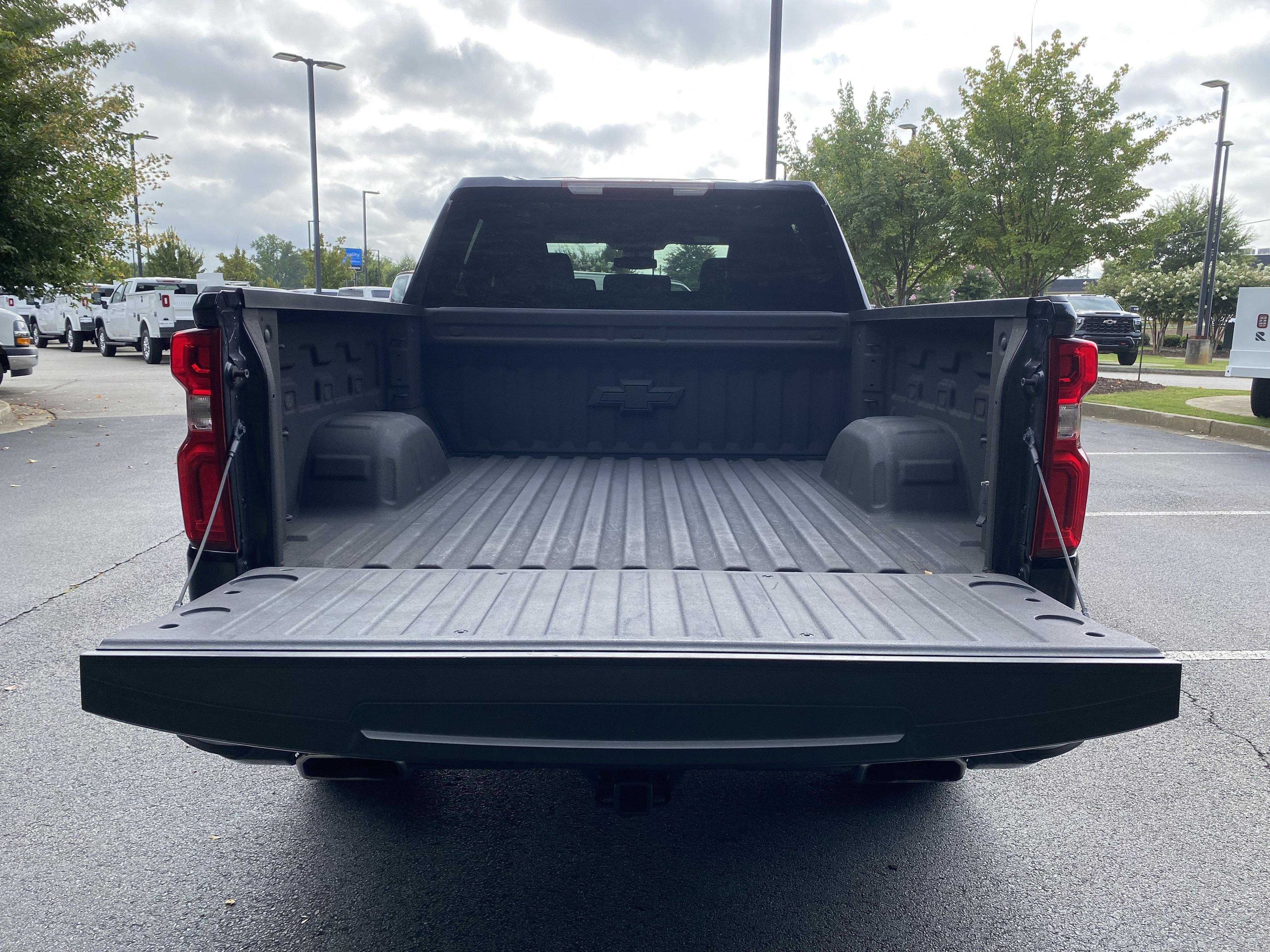 Used 2023 Chevrolet Silverado 1500 RST AWD/4WD image 11