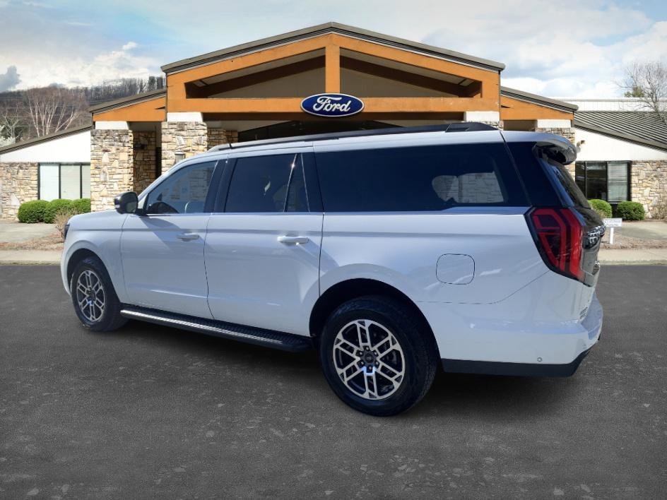 Used 2025 Ford Expedition Max Active image 6