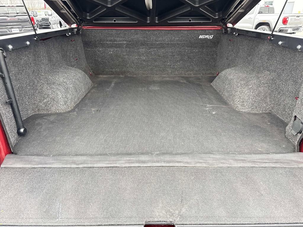 Used 2021 GMC Sierra 1500 SLT w/ SLT Convenience Package image 14