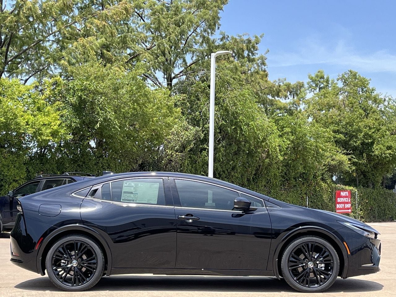 New 2026 Toyota Prius Plug-In Hybrid FWD image 3