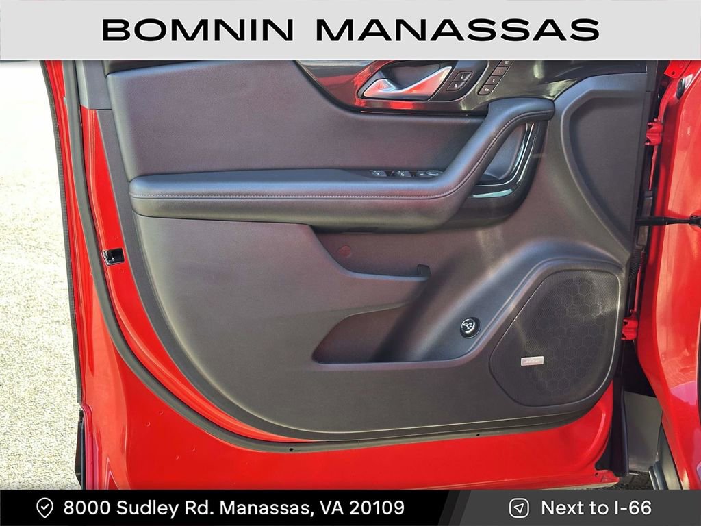 Used 2019 Chevrolet Blazer RS image 16