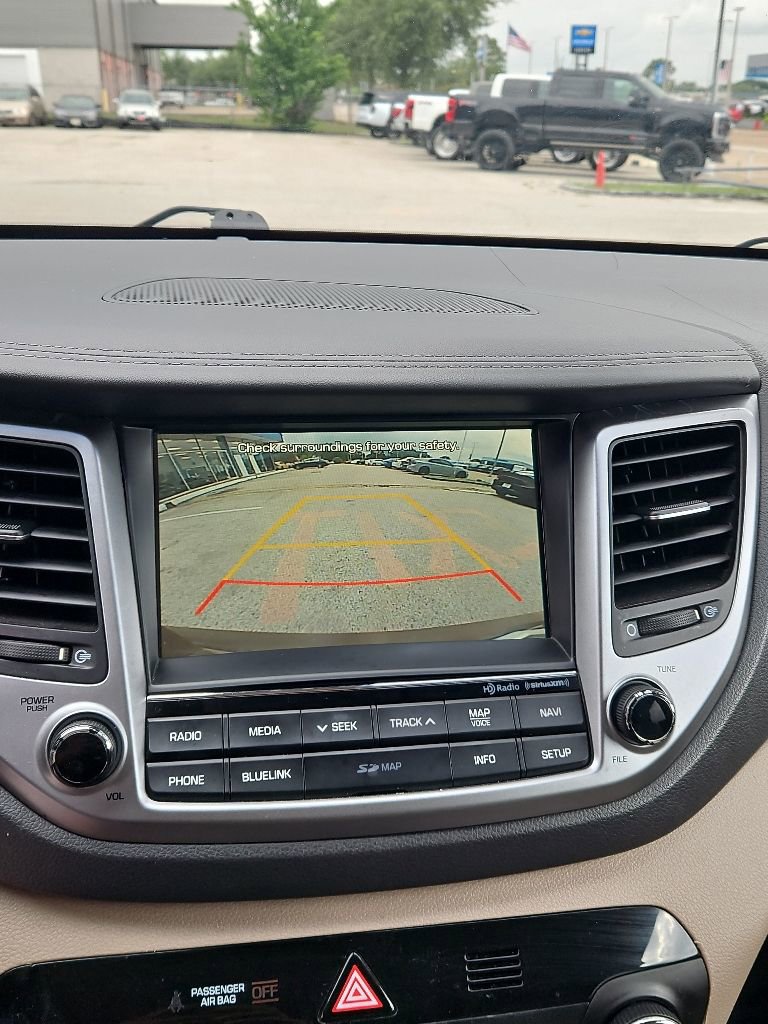 Used 2016 Hyundai Tucson Limited w/ Option Group 03 FWD image 21