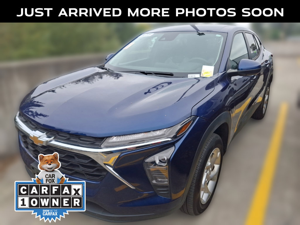Used 2024 Chevrolet Trax LS w/ LS Convenience Package
