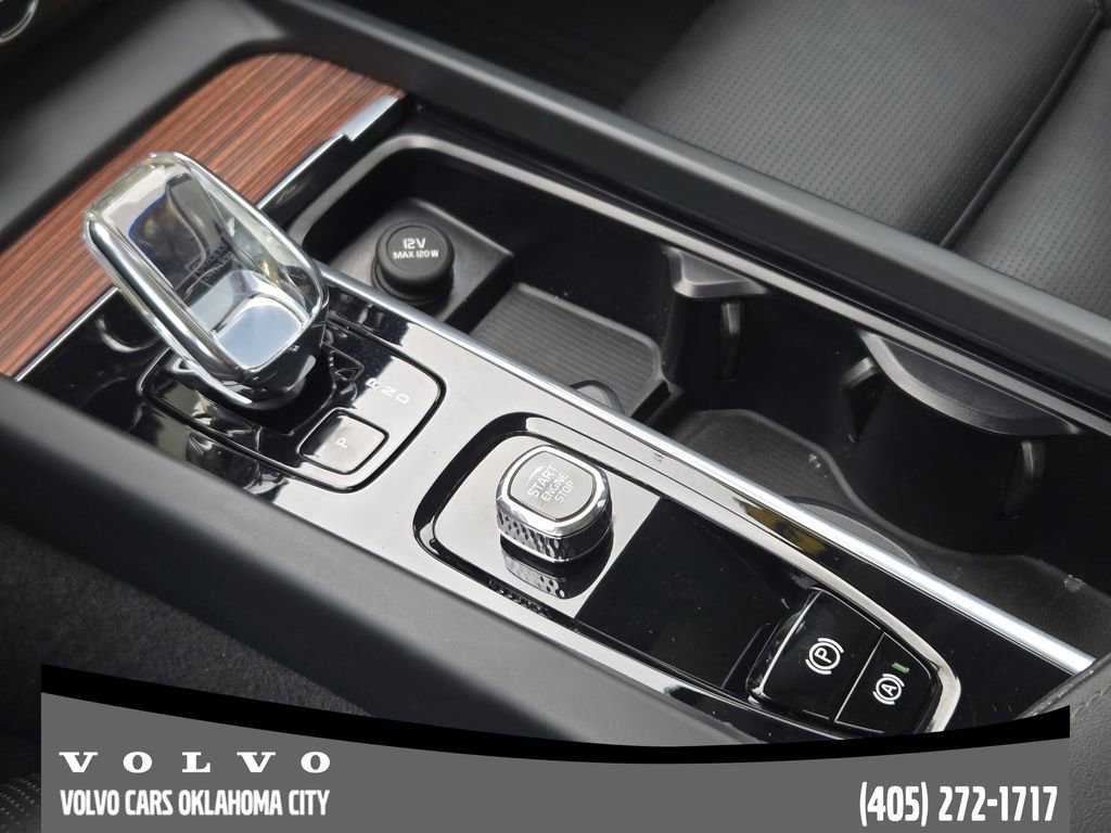 Used 2023 Volvo XC60 B6 Ultimate w/ Protection Package Premier AWD/4WD image 19