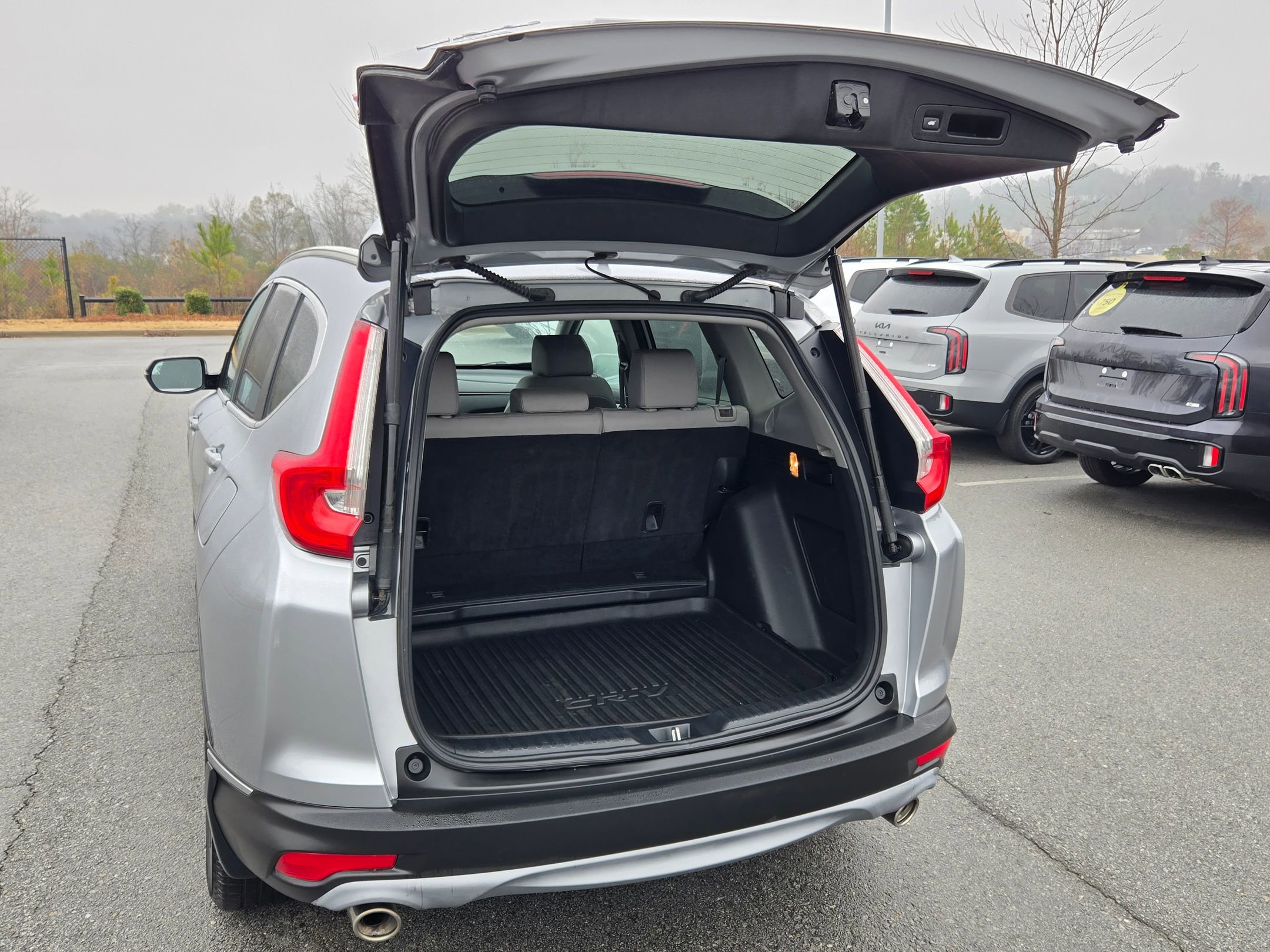 Used 2018 Honda CR-V Touring image 18