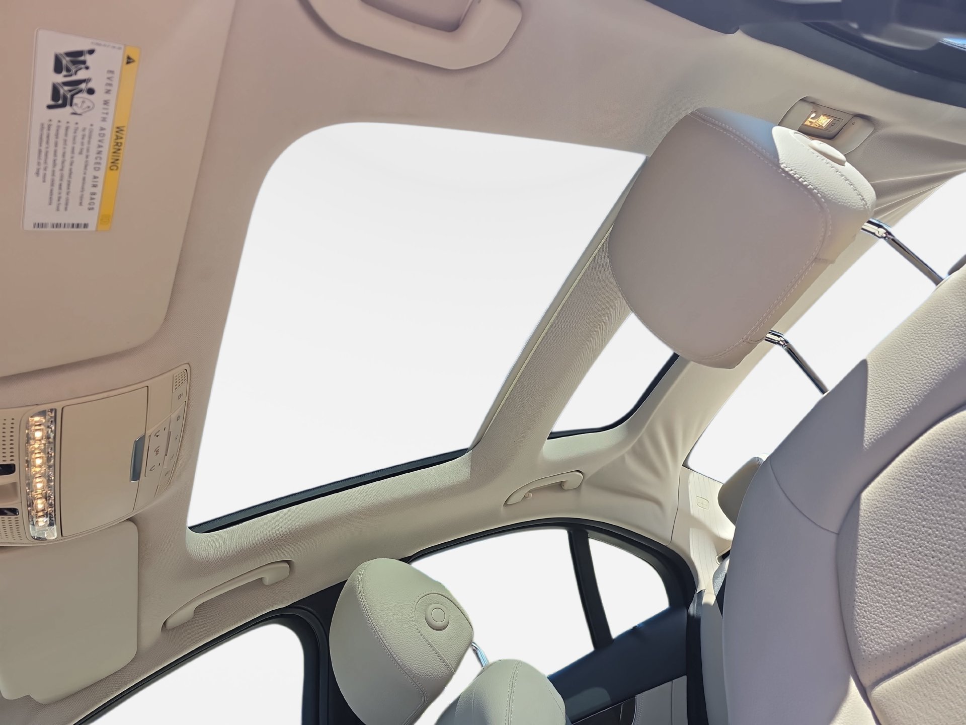 Used 2015 Mercedes-Benz C 300 Sedan image 28