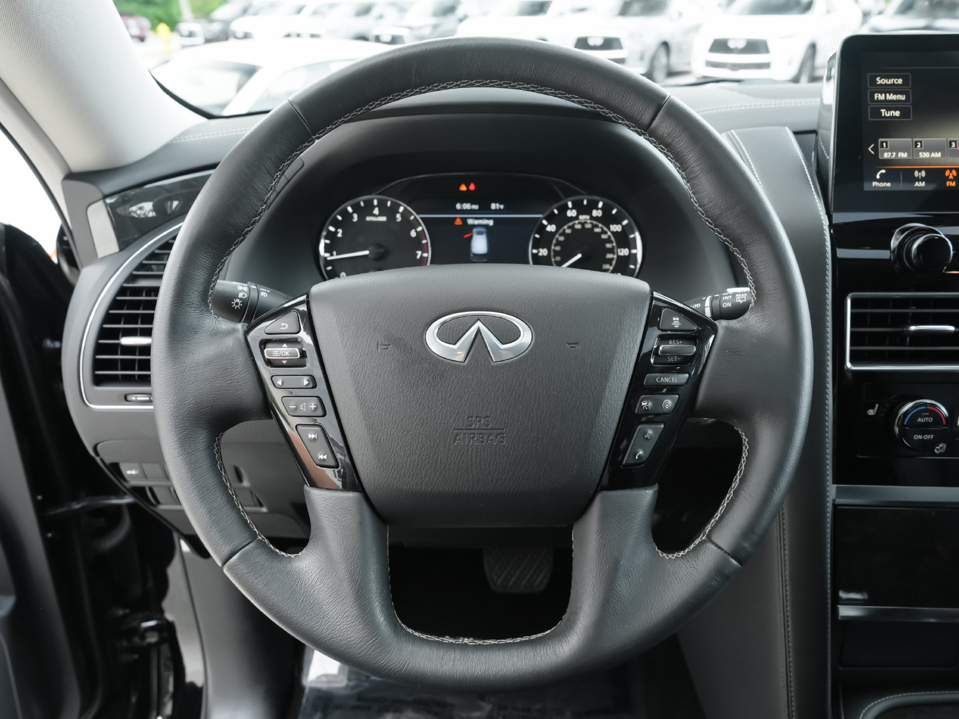 Used 2023 INFINITI QX80 Luxe w/ Cargo Package RWD image 9