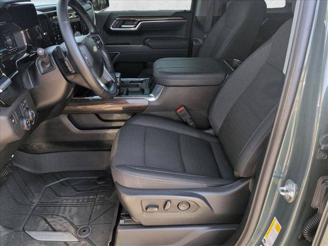 Used 2025 Chevrolet Silverado 1500 LT w/ Safety Package RWD image 23