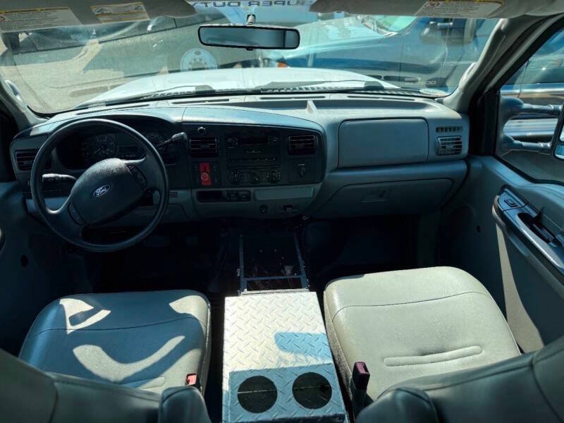 Used 2006 Ford F350 Lariat AWD/4WD image 19