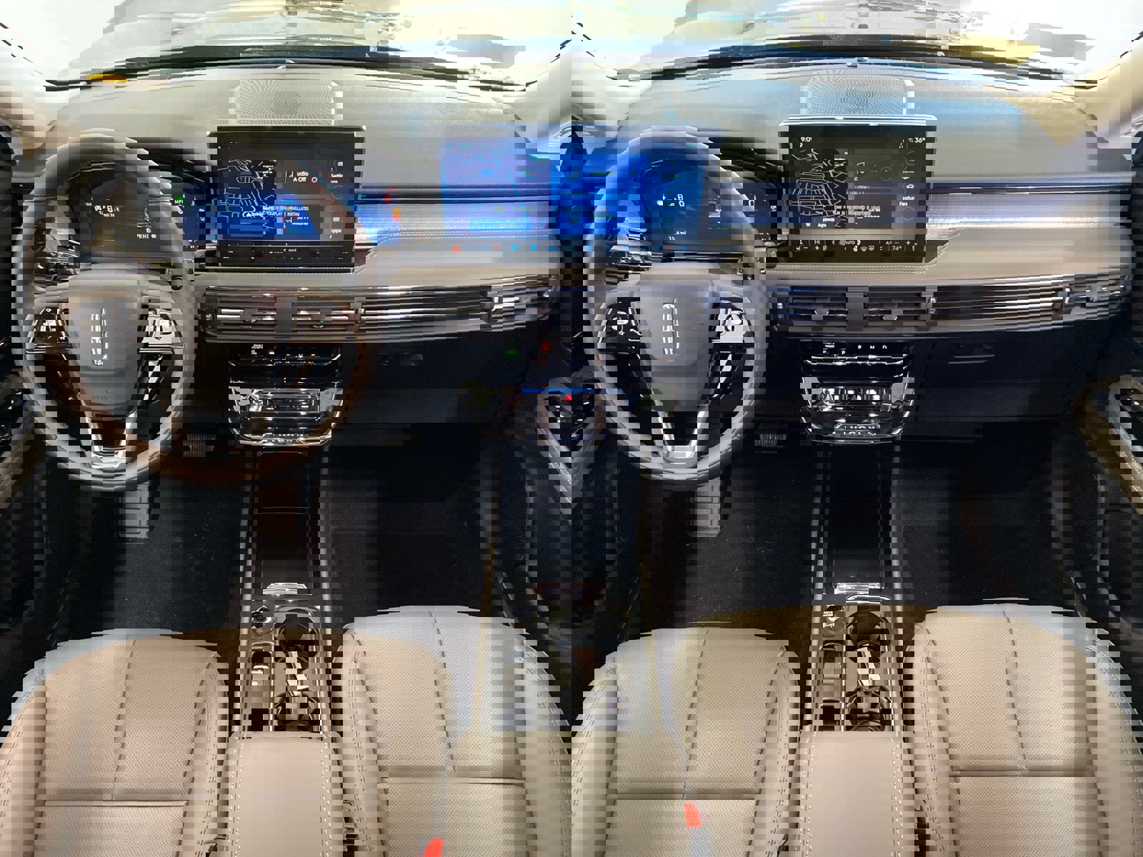 New 2025 Lincoln Corsair AWD w/ Equipment Group 101A image 10