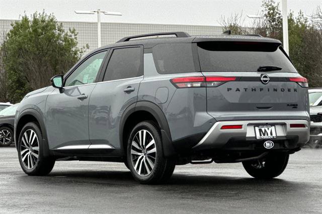 New 2025 Nissan Pathfinder Platinum image 6