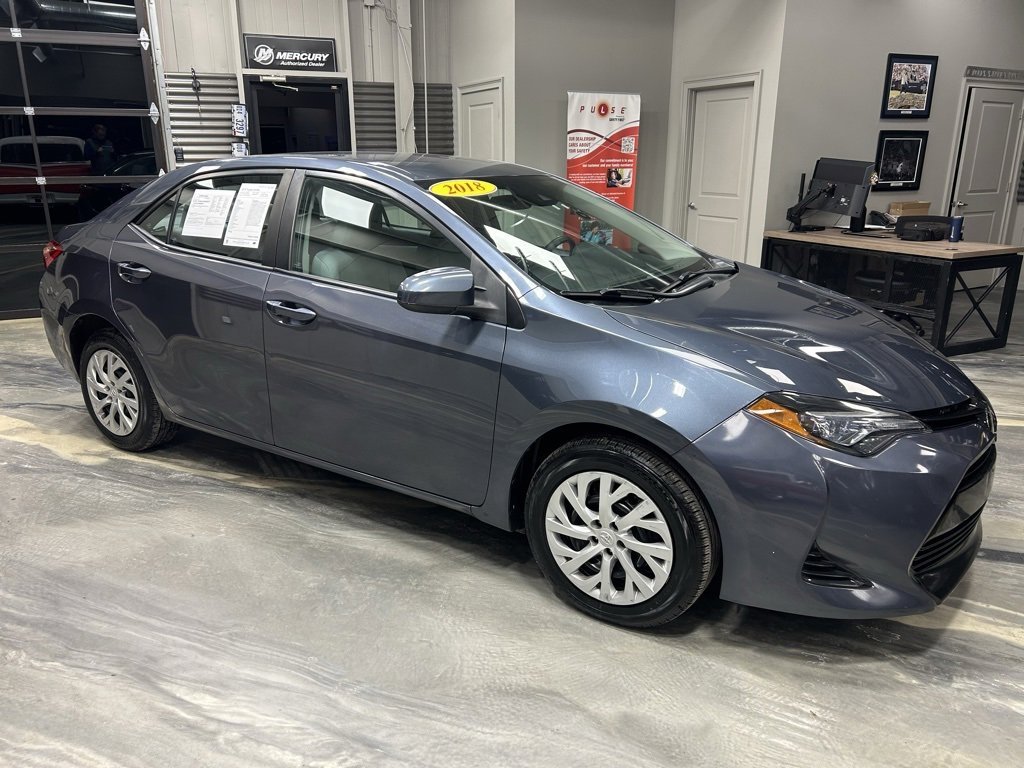 Used 2018 Toyota Corolla LE image 25