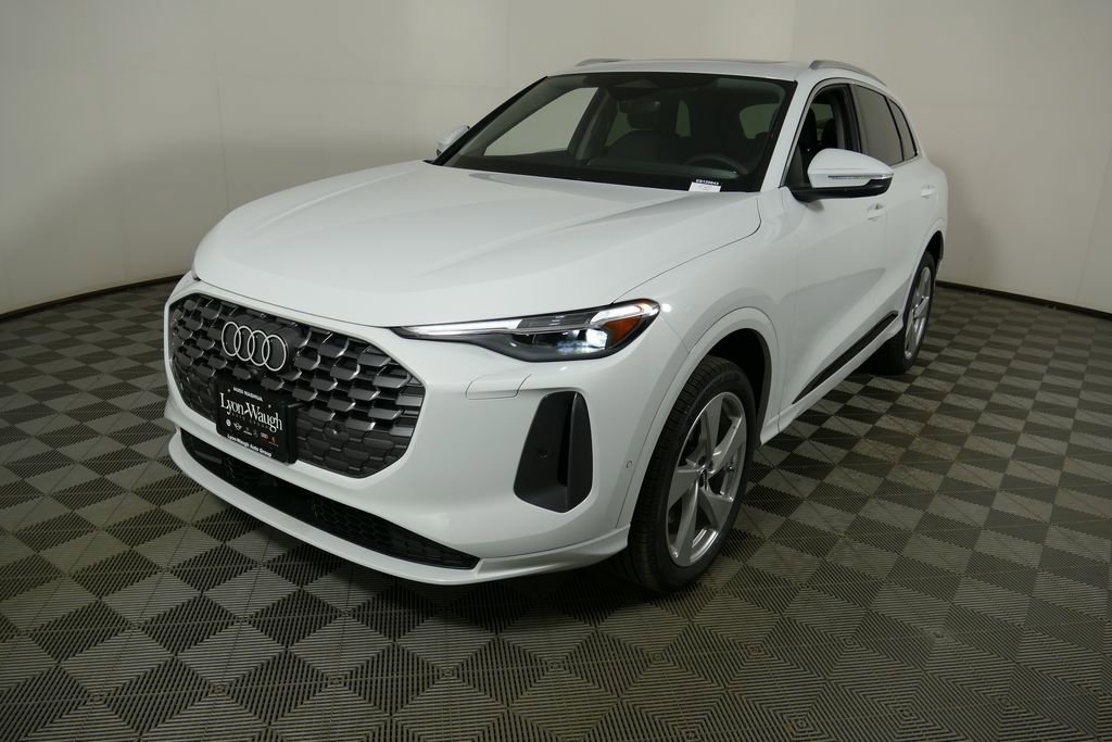 New 2025 Audi Q5 Premium Plus AWD/4WD image 3