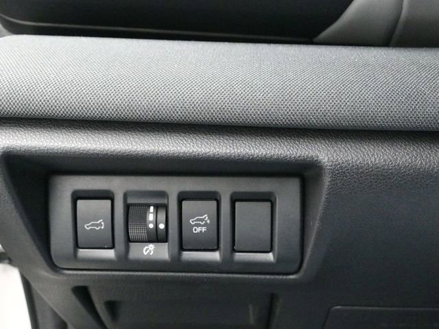 Used 2021 Subaru Outback Premium image 16