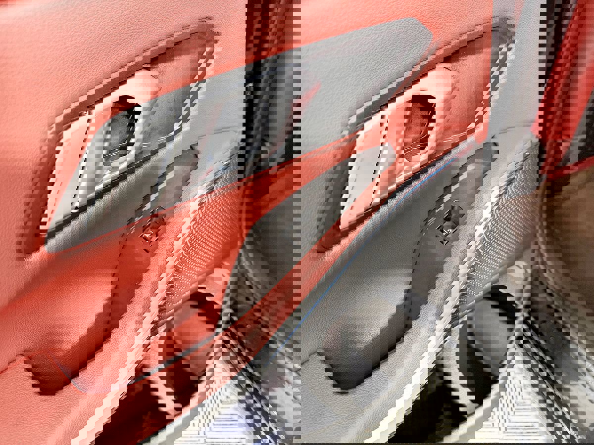 Used 2022 BMW 330e w/ M Sport Package image 35