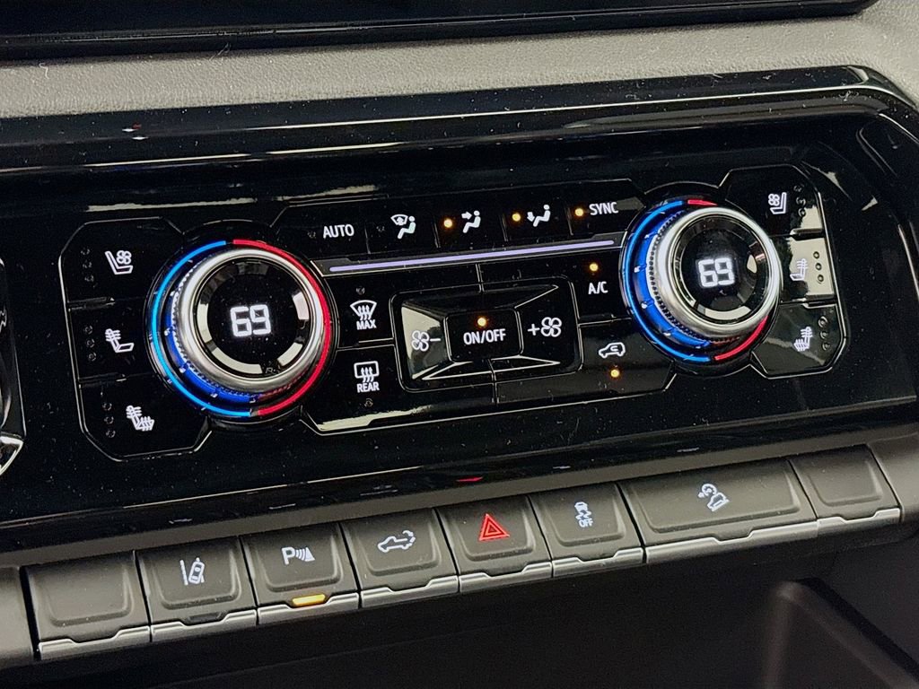 New 2026 GMC Sierra 3500 AT4 w/ AT4 Premium Plus Package image 16