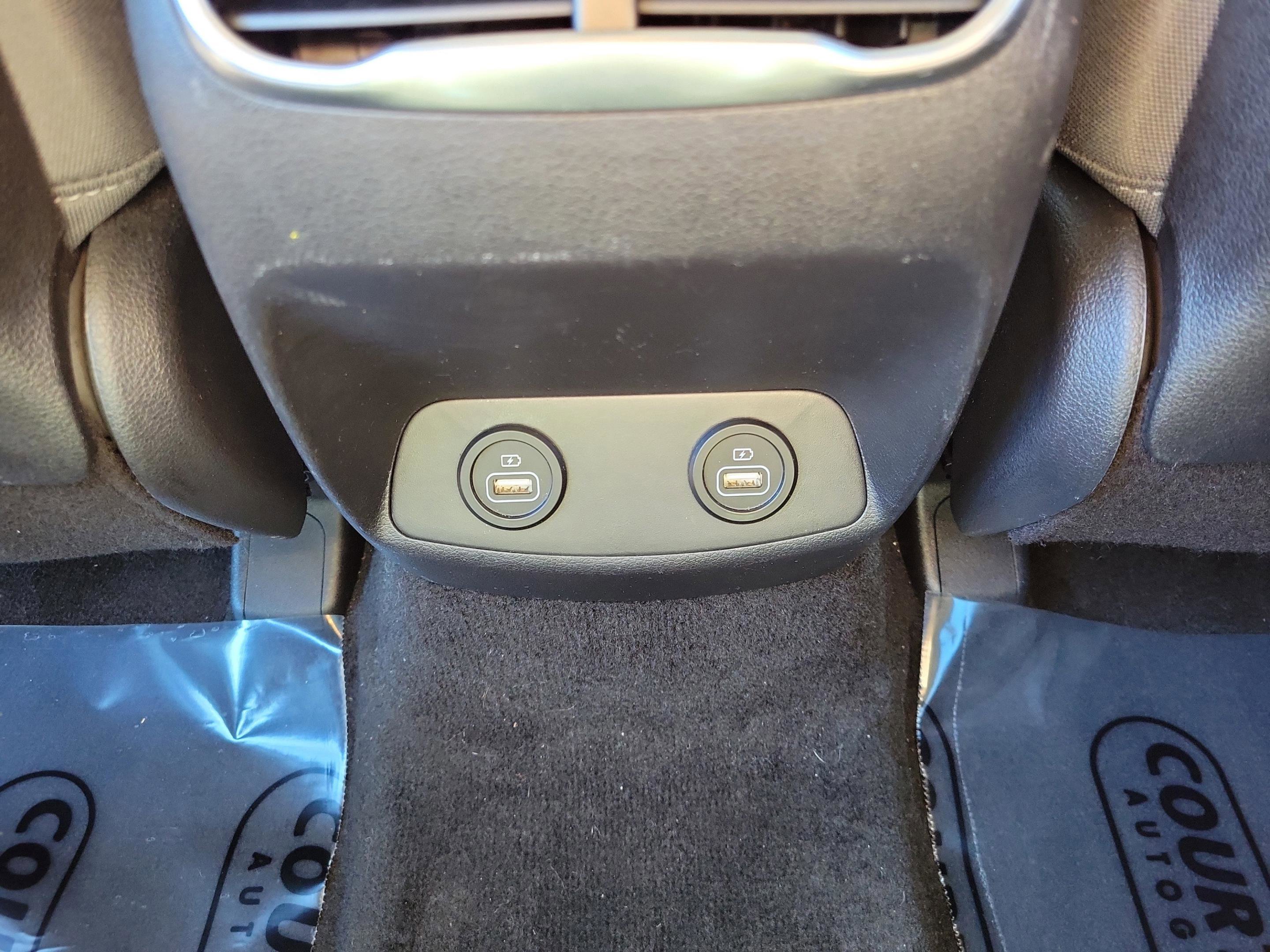 Used 2021 Hyundai Santa Fe SE image 13