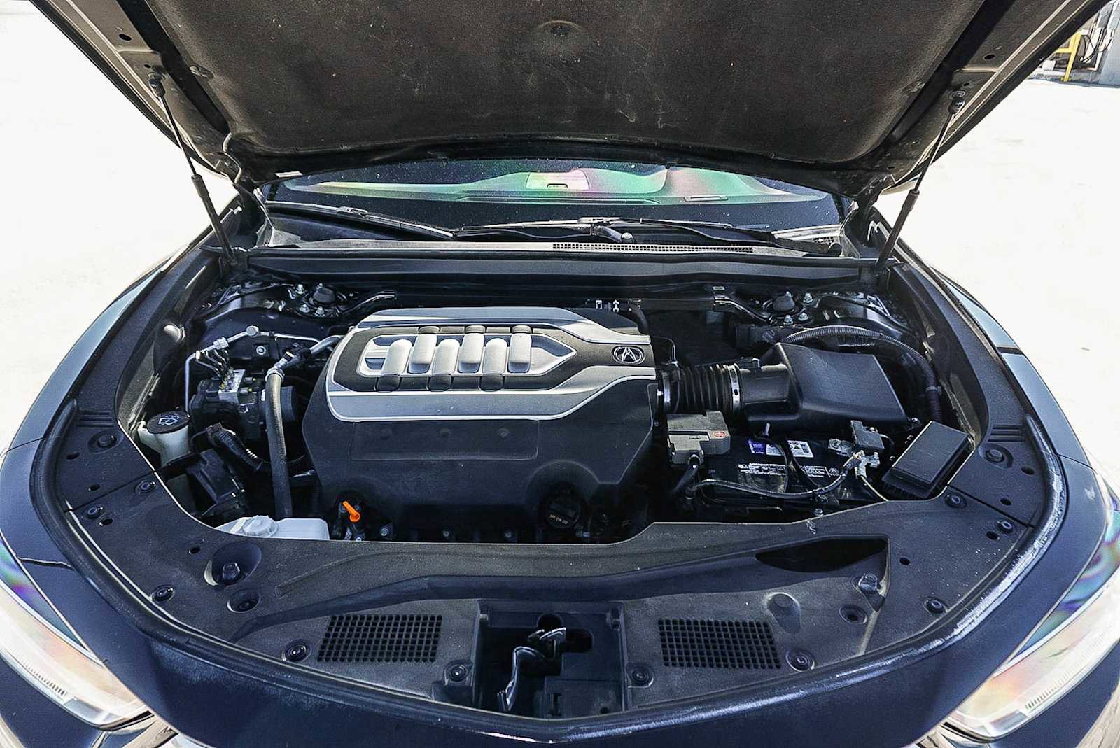 Used 2018 Acura RLX w/ Technology Package image 33