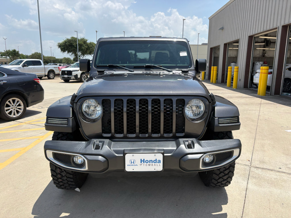 Used 2023 Jeep Gladiator Sport AWD/4WD image 3