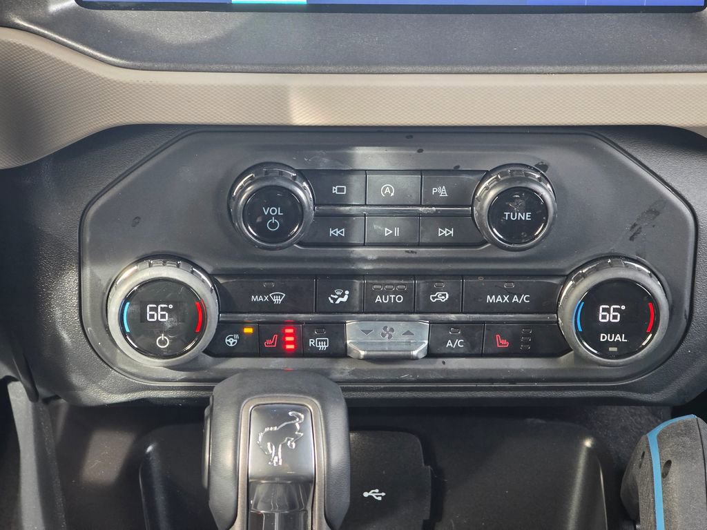 Used 2024 Ford Bronco Wildtrak image 15