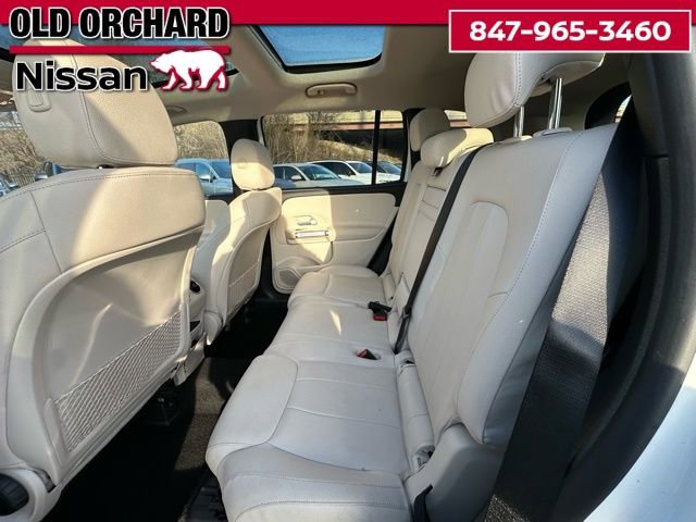 Used 2022 Mercedes-Benz GLB 250 4MATIC w/ Premium Package Lite image 13