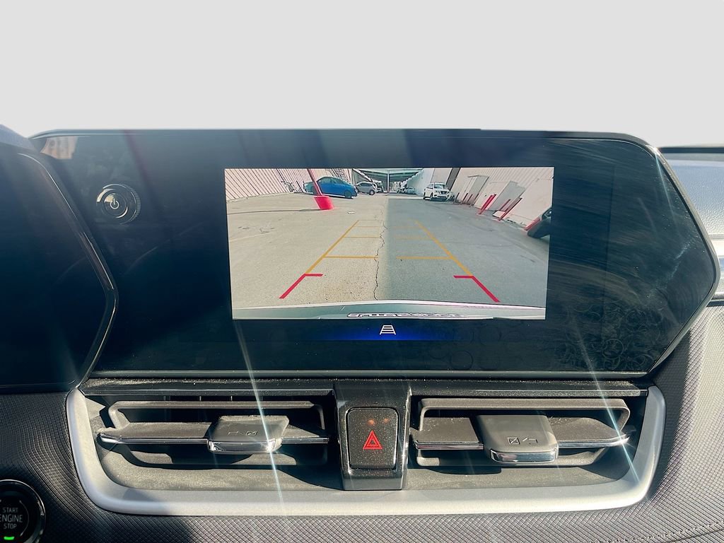 Used 2024 Chevrolet TrailBlazer LT w/ LT Cold Weather Package FWD image 13