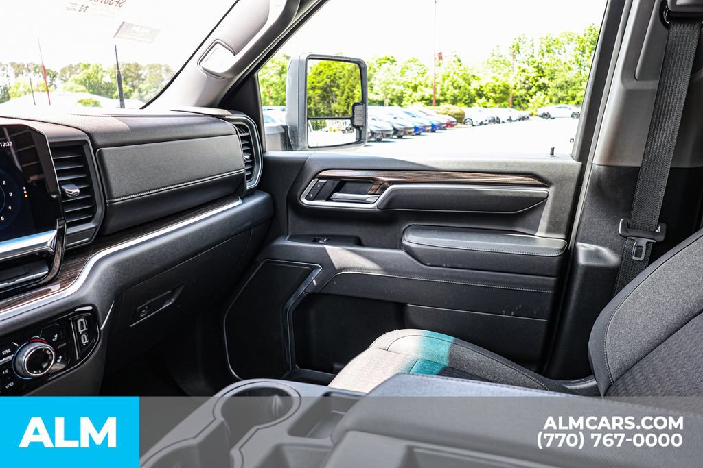 Used 2025 Chevrolet Silverado 2500 LT w/ Convenience Package AWD/4WD image 42