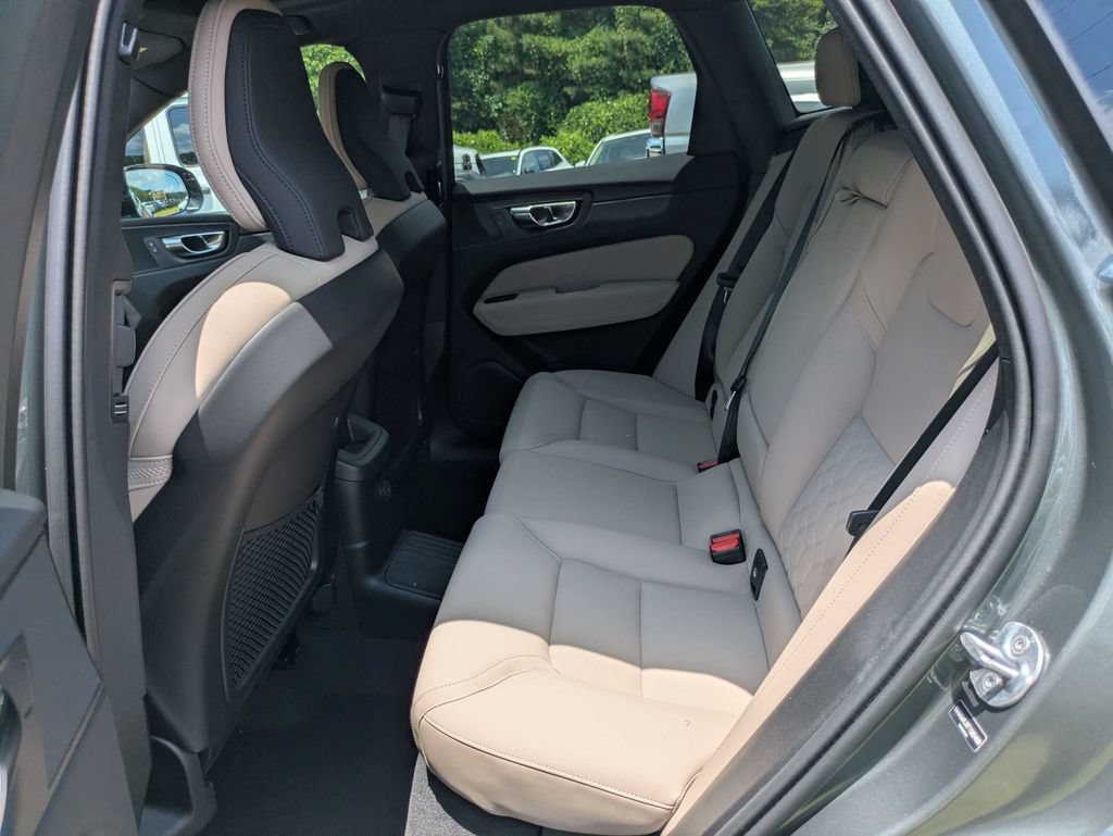 New 2026 Volvo XC60 T8 Core AWD/4WD image 15