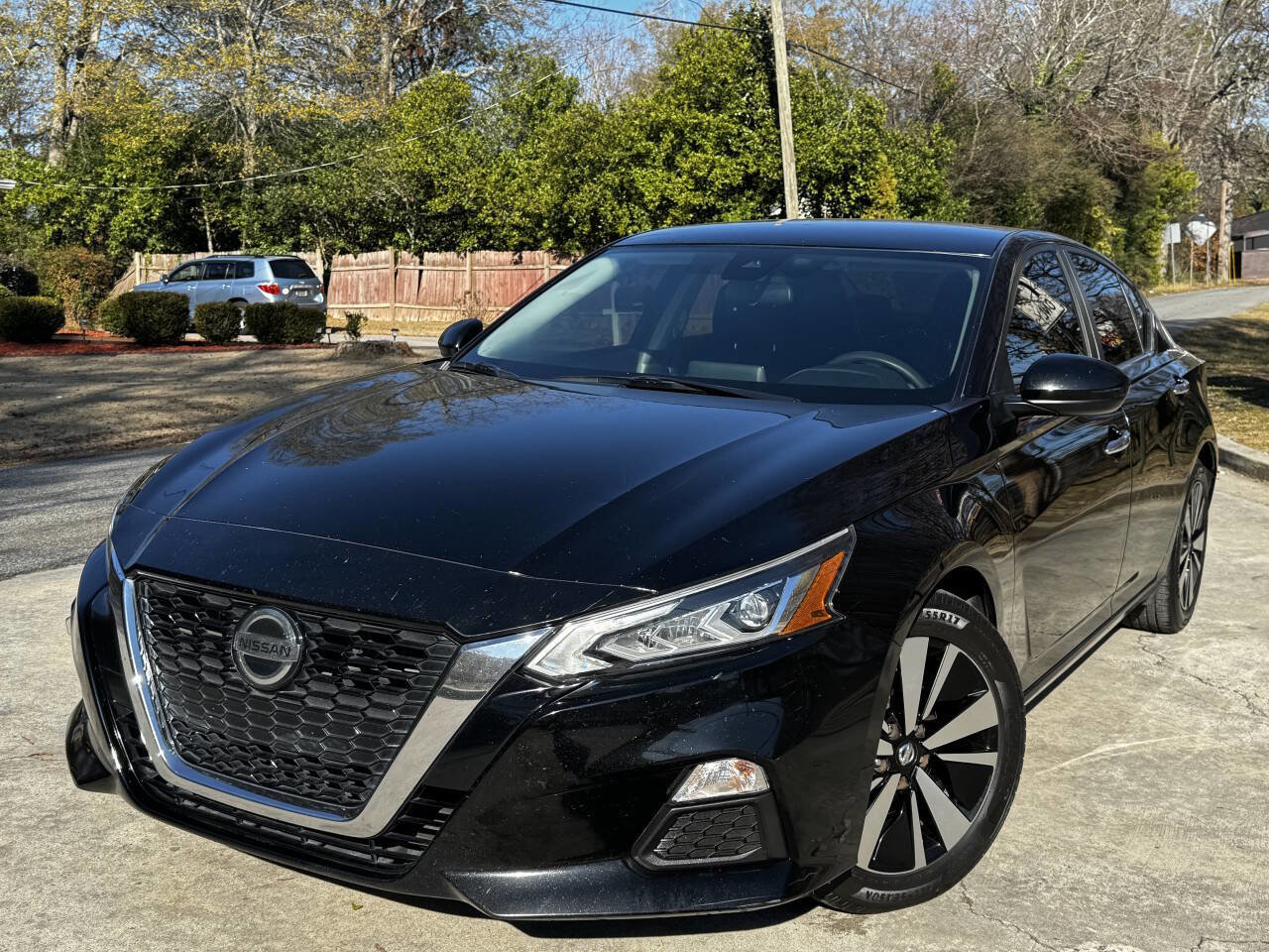 Used 2021 Nissan Altima 2.5 SV image 1