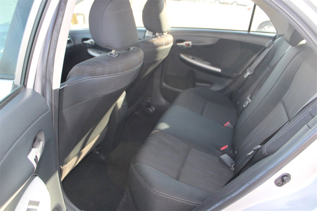 Used 2012 Toyota Corolla S image 16