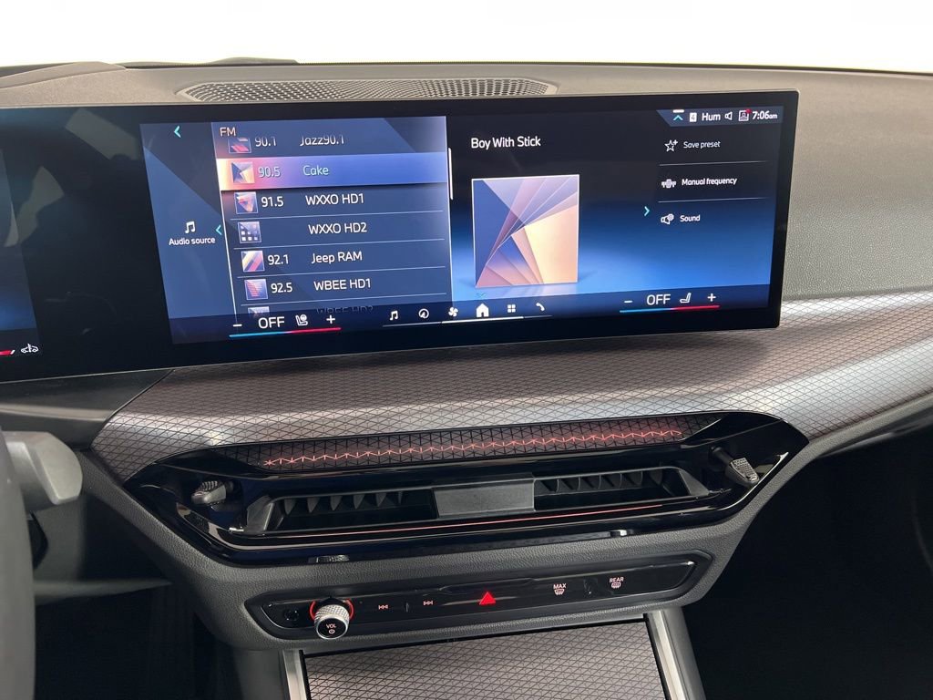 Certified 2025 BMW 330i xDrive 330i xDrive w/ Premium Package image 31