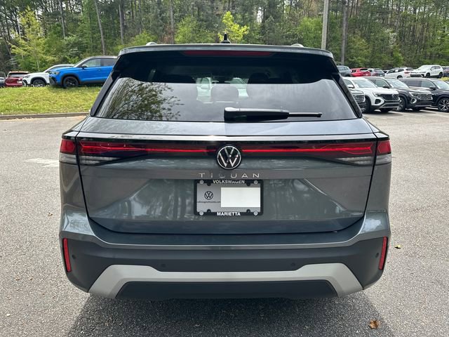 Certified 2025 Volkswagen Tiguan S image 6
