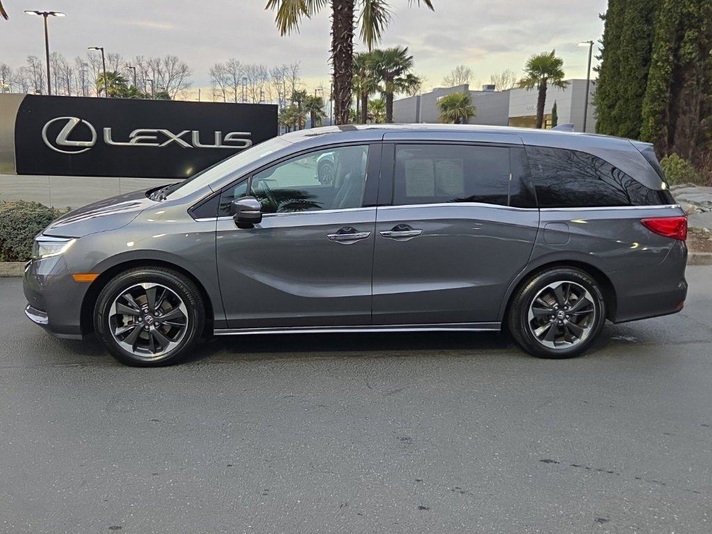 Used 2024 Honda Odyssey Elite image 2