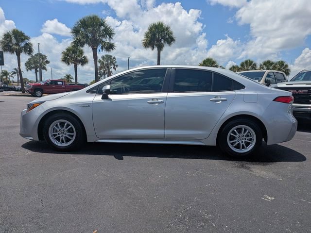 Used 2021 Toyota Corolla LE FWD image 7