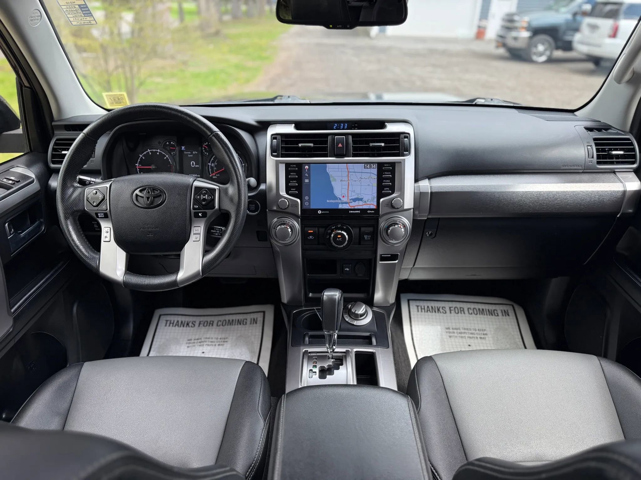 Used 2020 Toyota 4Runner SR5 Premium w/ Moonroof Package AWD/4WD image 2