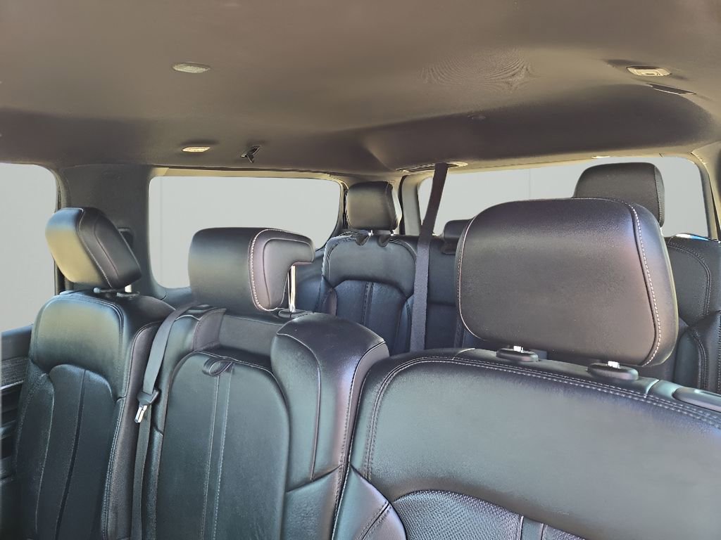 Used 2024 Jeep Wagoneer Series II w/ Flexible Seating Group AWD/4WD image 13