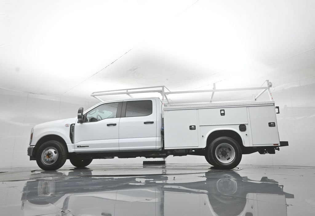 New 2026 Ford F350 XL w/ XL Chrome Package RWD image 57